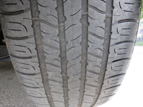 Used 2017 GMC Acadia SLE w/ Driver Alert Package I image 37