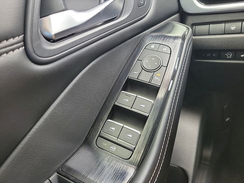 Used 2023 Nissan Rogue SL w/ SL Premium Package FWD image 13