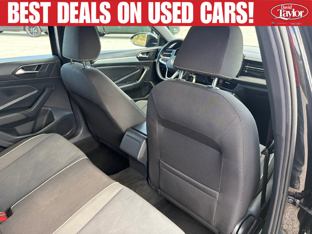 Used 2025 Volkswagen Jetta Sport FWD image 36