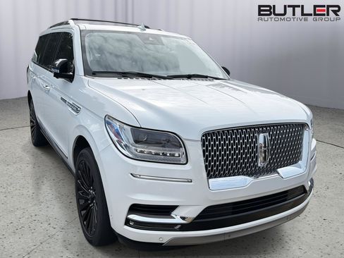 Used 2021 Lincoln Navigator Reserve w/ Luxury Package RWD image 5