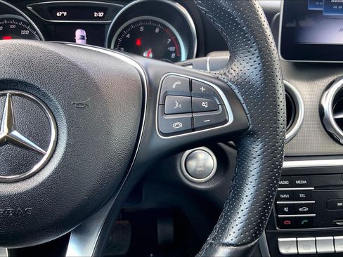 Used 2020 Mercedes-Benz GLA 250 4MATIC image 24