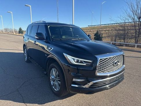 Used 2019 INFINITI QX80 Luxe w/ All-Season Package image 2