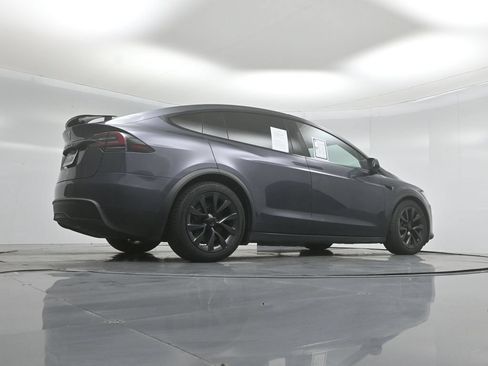 Used 2023 Tesla Model X AWD/4WD image 42