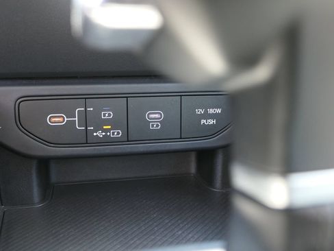 Used 2025 Kia K4 FWD image 21