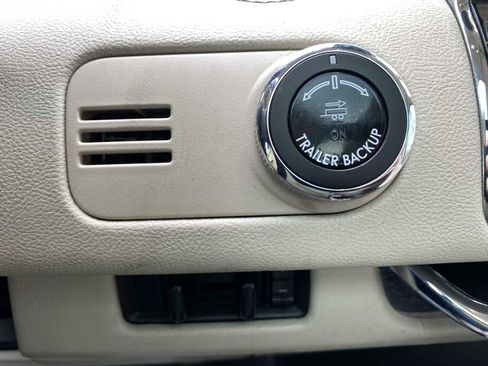 Used 2018 Lincoln Navigator L Reserve w/ Technology Package image 22