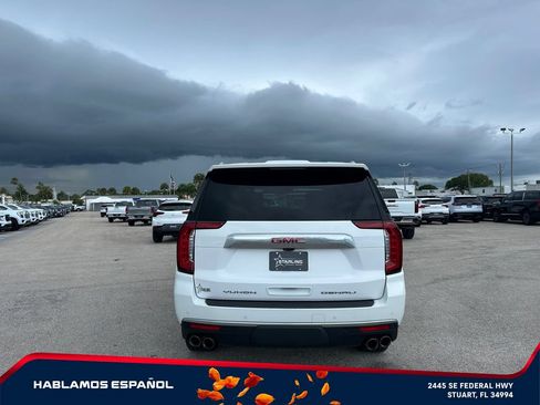Used 2021 GMC Yukon XL Denali w/ Denali Premium Package RWD image 6