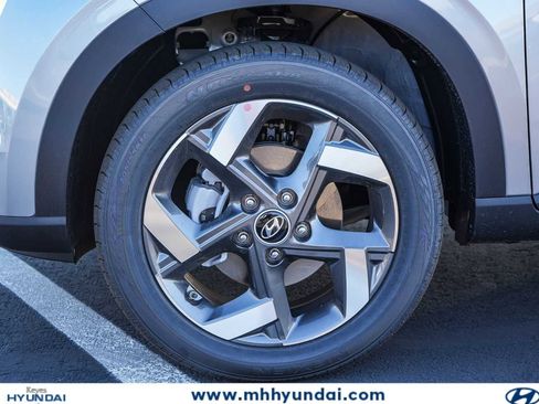 New 2026 Hyundai Venue SEL FWD image 11