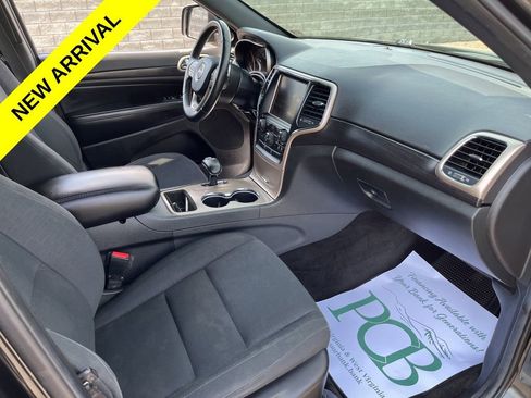Used 2014 Jeep Grand Cherokee Laredo w/ Quick Order Package 23E AWD/4WD image 12