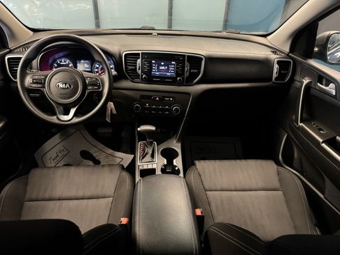 Used 2017 Kia Sportage LX AWD/4WD image 9