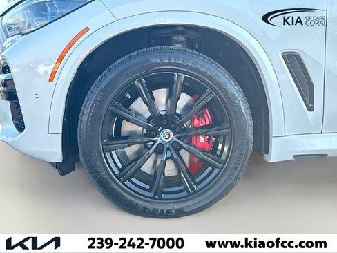 Used 2022 BMW X5 M50i w/ Executive Package image 41