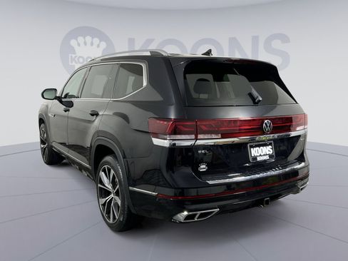 Used 2024 Volkswagen Atlas SEL Premium R-Line image 4