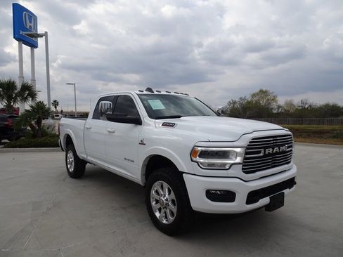 Used 2022 RAM 2500 Laramie image 3