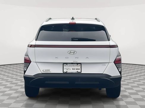 Certified 2024 Hyundai Kona SEL w/ Convenience Package AWD/4WD image 7
