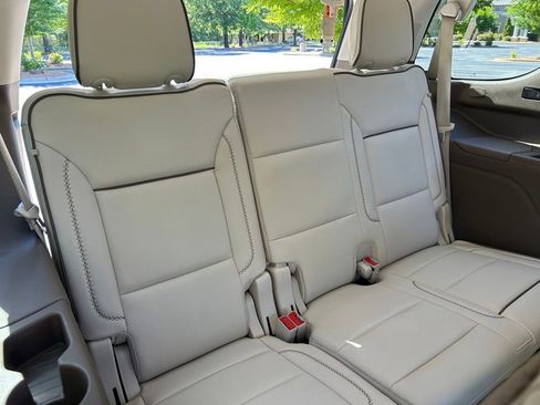 Used 2024 GMC Yukon Denali AWD/4WD image 53