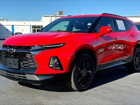 Used 2020 Chevrolet Blazer RS w/ LPO, Sport Package image 2