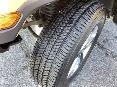 Used 2020 Jeep Wrangler Unlimited Sahara w/ Uconnect 4C Nav & Sound Group image 10