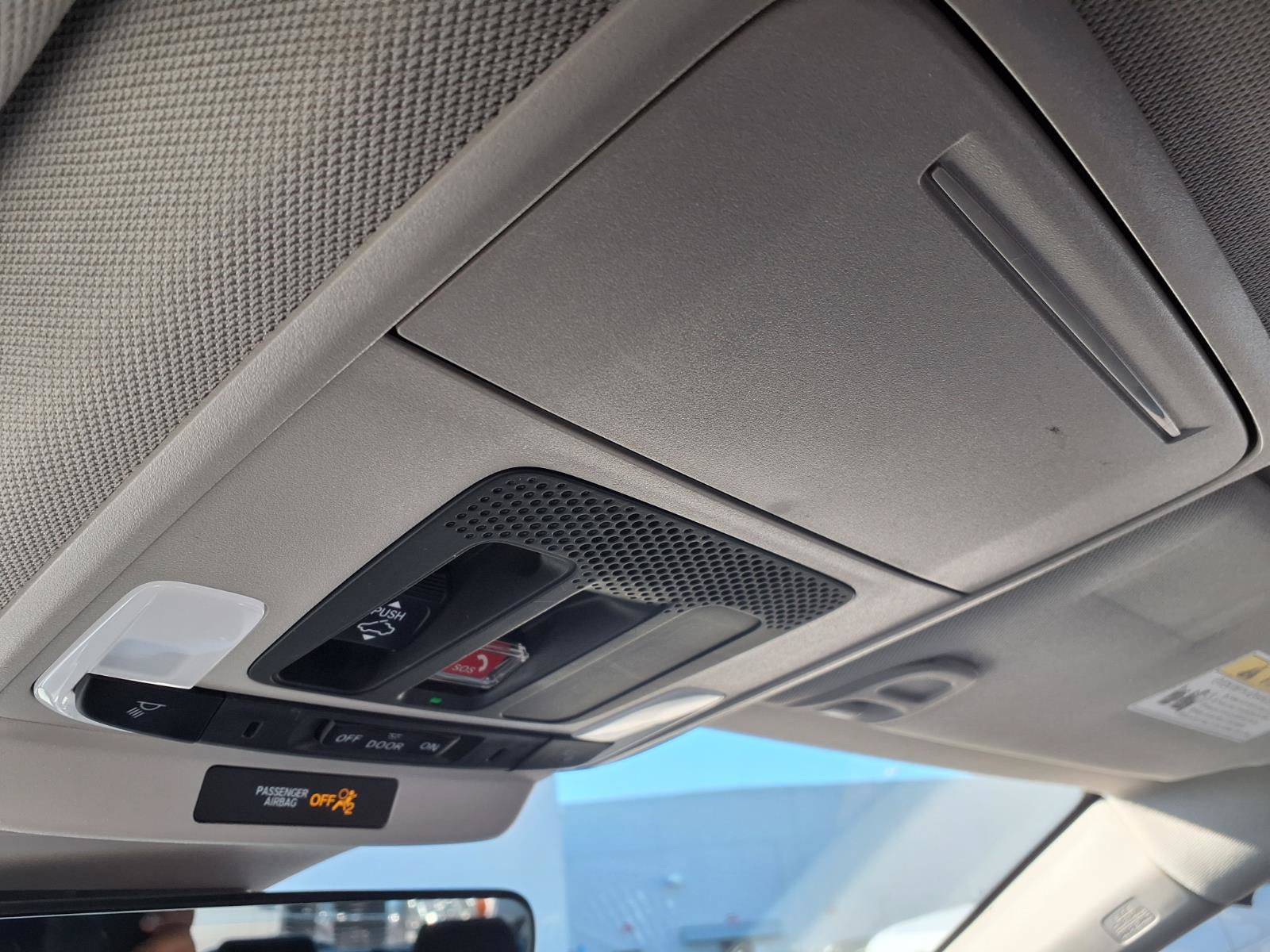Used 2016 Honda Pilot Touring image 16