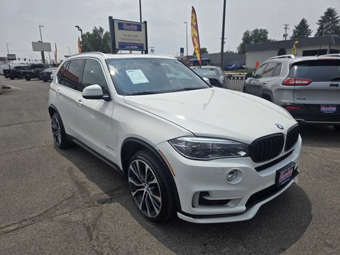 Used 2017 BMW X5 xDrive35i w/ Premium Package AWD/4WD image 4