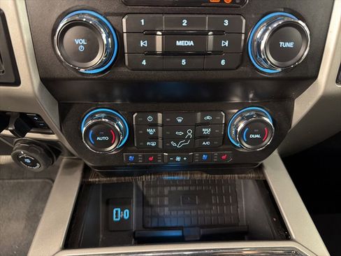 Used 2021 Ford F250 Lariat AWD/4WD image 13
