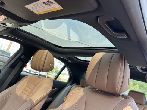 Used 2021 Mercedes-Benz E 350 4MATIC Sedan image 23