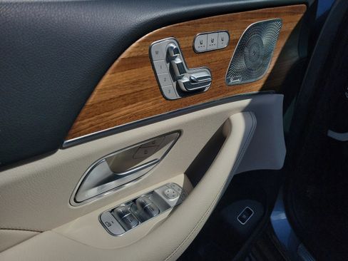 Certified 2026 Mercedes-Benz GLE 450 4MATIC image 17