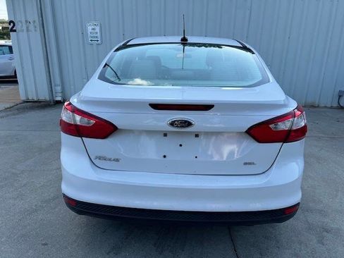 Used 2012 Ford Focus SEL image 4