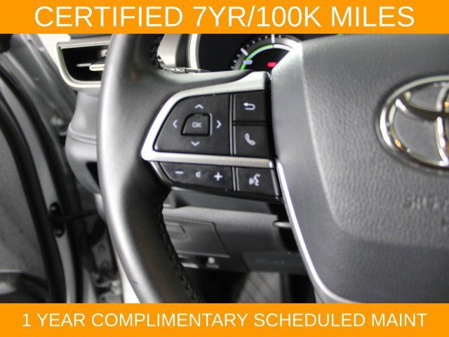 Used 2022 Toyota Highlander XLE AWD/4WD image 21