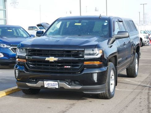 Used 2018 Chevrolet Silverado 1500 LT w/ All Star Edition image 3