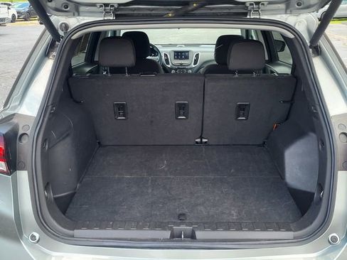 Used 2024 Chevrolet Equinox LT FWD image 4