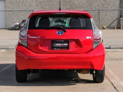 Used 2012 Toyota Prius C Four FWD image 13