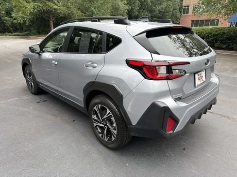 Used 2024 Subaru Crosstrek 2.0i Premium AWD/4WD image 6