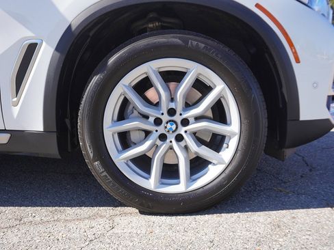 Used 2023 BMW X5 xDrive40i w/ Premium Package image 29