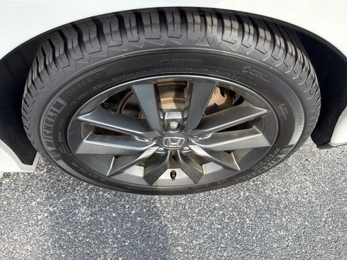 Used 2020 Honda Civic EX image 14