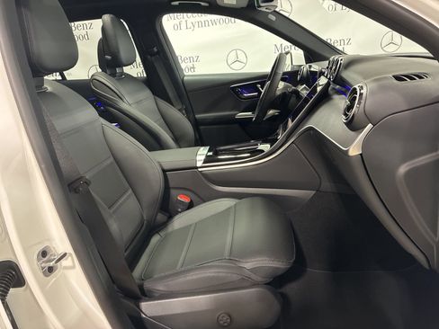 New 2026 Mercedes-Benz GLC 300 4MATIC image 12