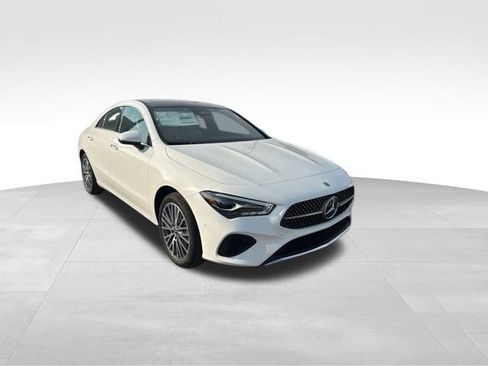 New 2025 Mercedes-Benz CLA 250 4MATIC image 9