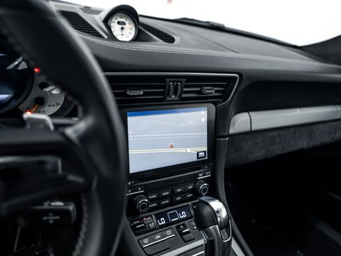 Certified 2018 Porsche 911 GT3 image 14