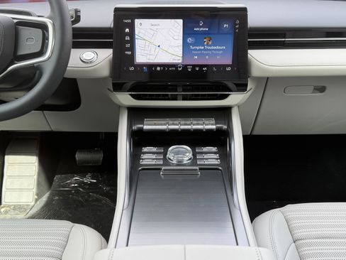 New 2026 Lincoln Nautilus Reserve AWD/4WD image 13