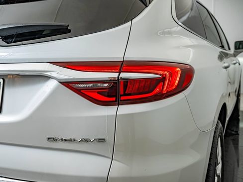Used 2019 Buick Enclave Essence FWD image 15