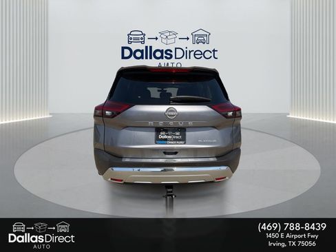 Used 2022 Nissan Rogue Platinum w/ Head-Up Display Package image 7