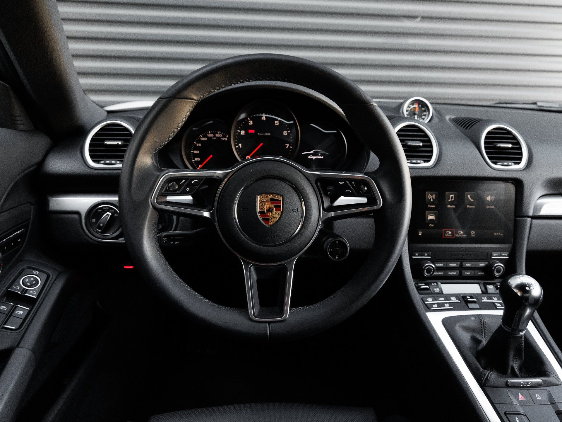 Certified 2025 Porsche 718 Cayman RWD image 18