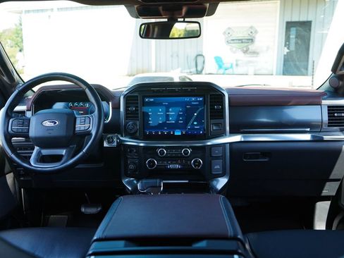 Used 2023 Ford F150 Lariat AWD/4WD image 10