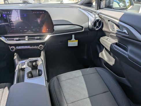 New 2026 Chevrolet Equinox EV LT FWD image 16