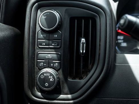 Used 2023 Chevrolet Silverado 1500 Custom AWD/4WD image 17