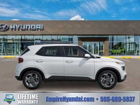 New 2026 Hyundai Venue SEL image 7