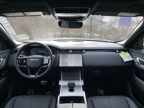 New 2026 Land Rover Range Rover Velar Dynamic SE image 18