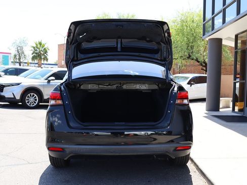 Used 2021 Nissan Versa SV FWD image 22