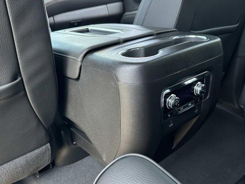 Used 2022 GMC Yukon Denali image 14