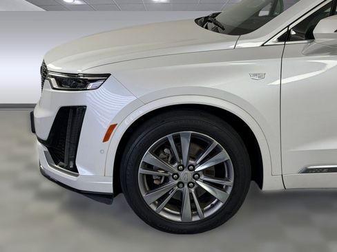 Used 2020 Cadillac XT6 FWD image 11