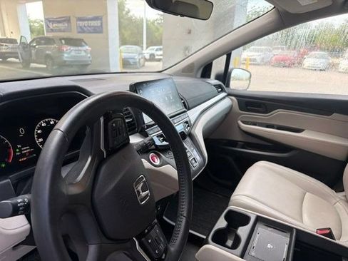 Used 2025 Honda Odyssey EX-L image 4