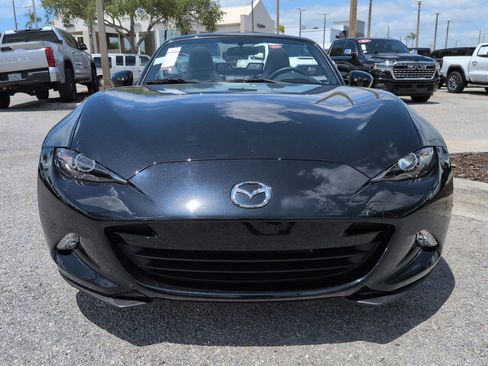 Used 2016 MAZDA MX-5 Miata Sport image 3